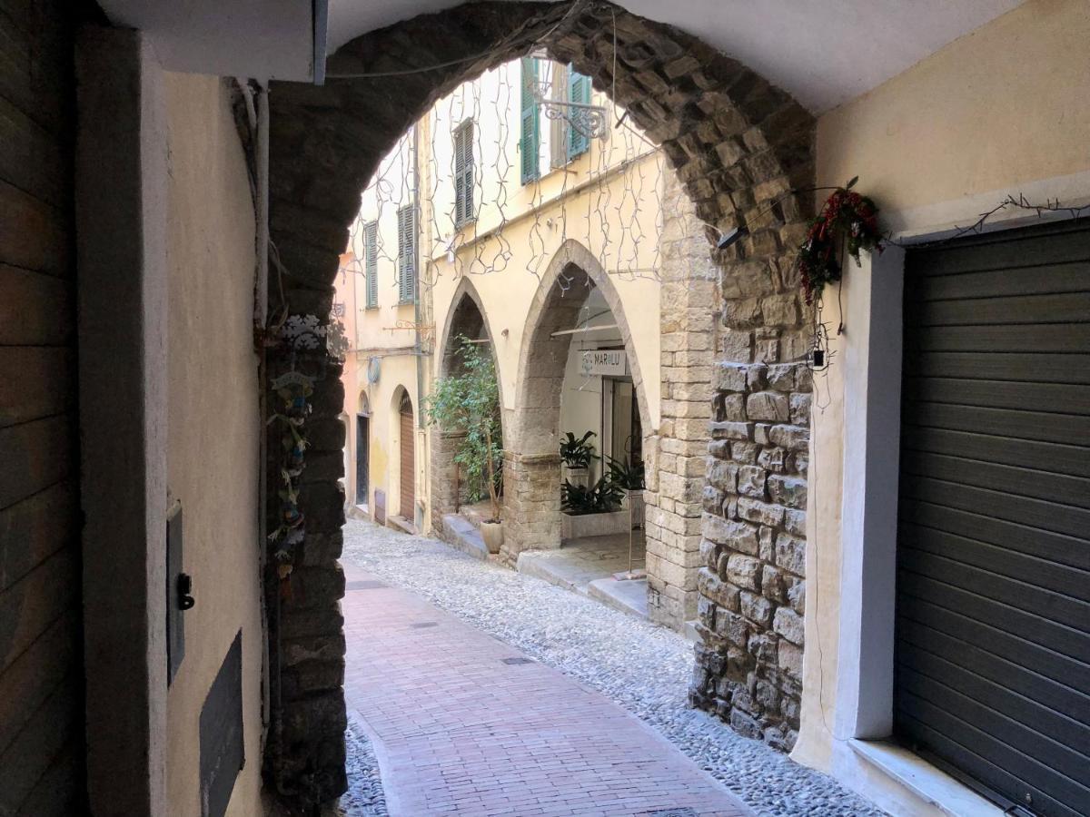 Appartamento Ai Piedi Della Pigna 산레모 외부 사진